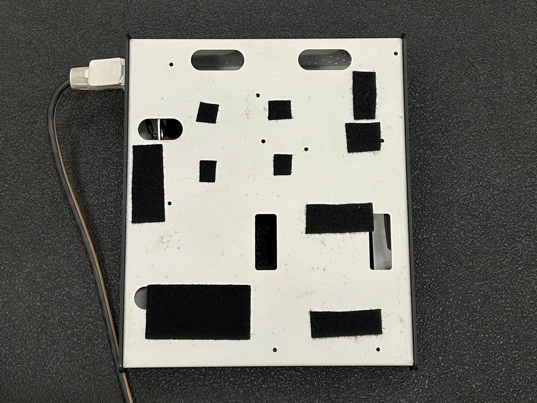 Doppler Pedalboard – 11″ x 12.5″, Recent