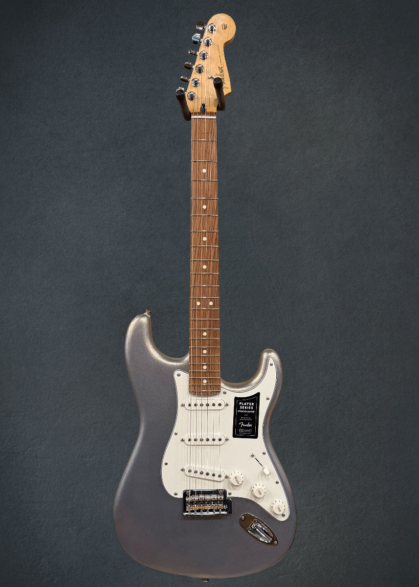 Player Stratocaster - Silver w/Pau Ferro – Dave's Guitar Shop