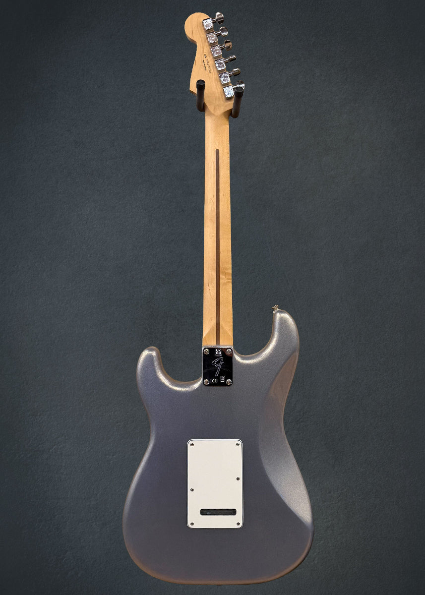 Player Stratocaster - Silver w/Pau Ferro – Dave's Guitar Shop