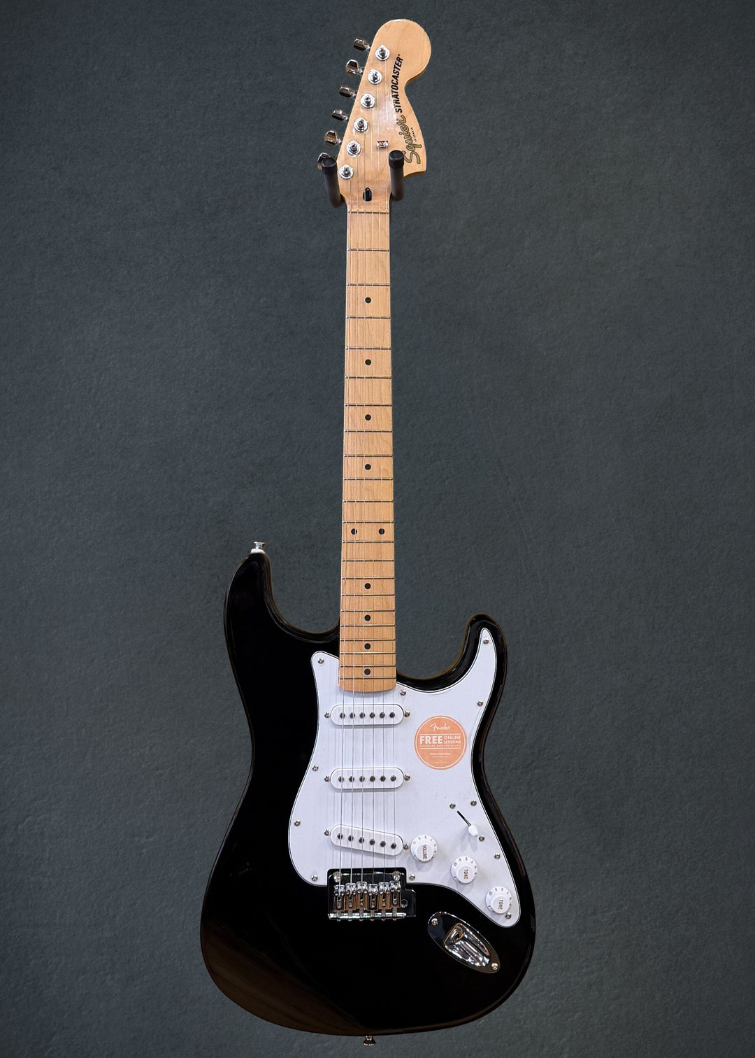AFFINITY SERIES™ STRATOCASTER®-Black