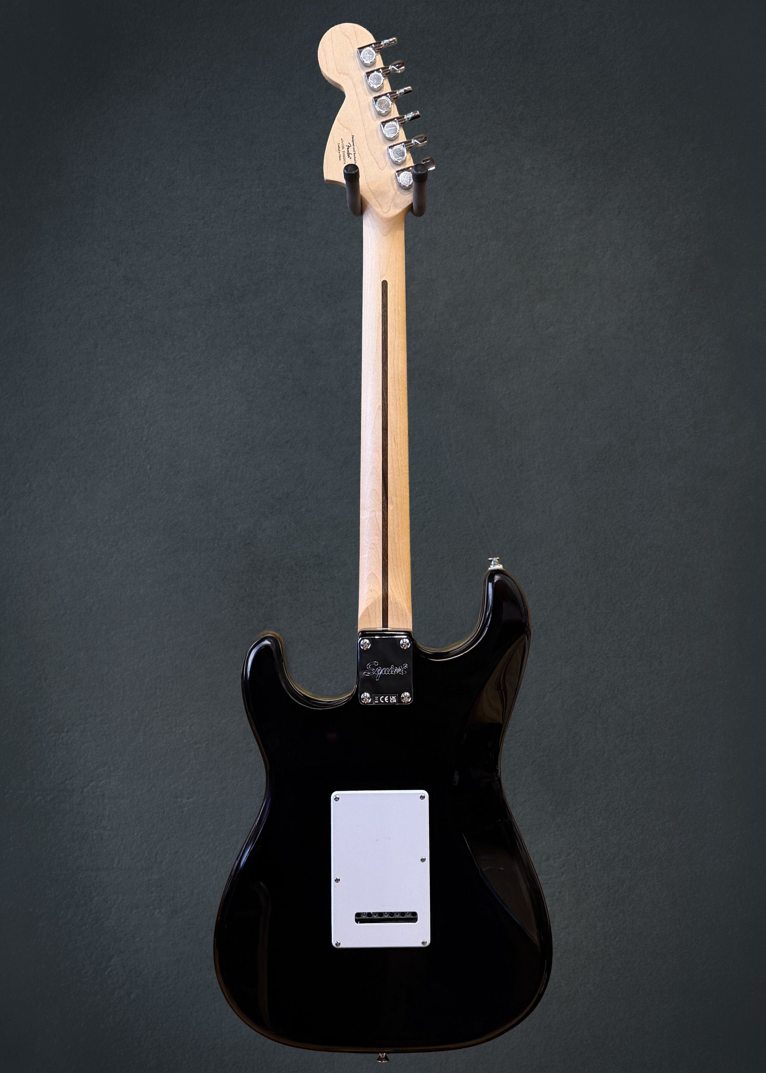 AFFINITY SERIES™ STRATOCASTER®-Black – Dave's Guitar Shop