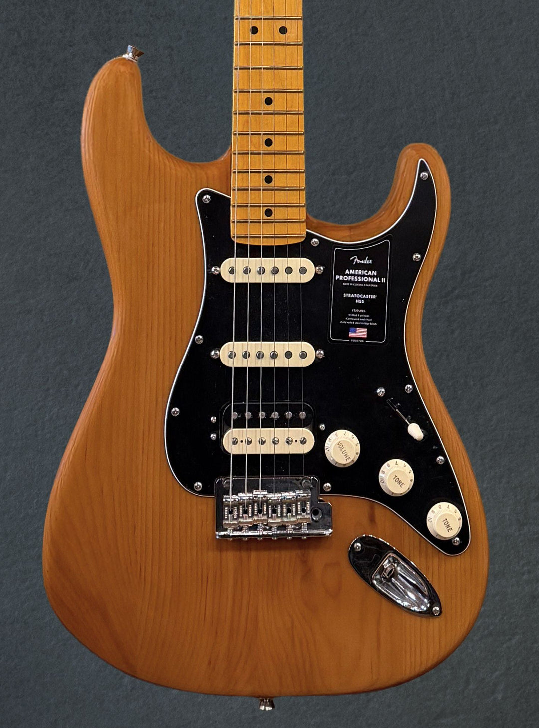 AMERICAN PROFESSIONAL II STRATOCASTER® HSS