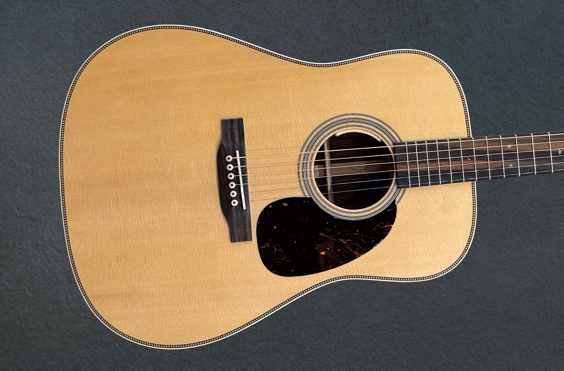 New for 2025 HD-28E w/LR Baggs Anthem - Gloss Natural – Dave's