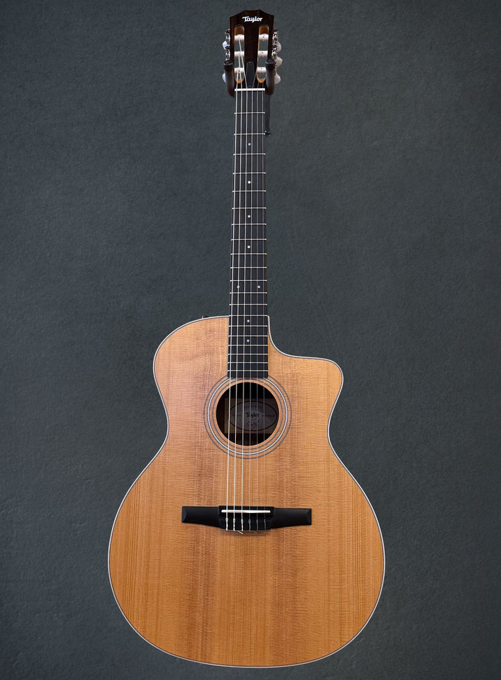 USED 214CE-N Walnut &