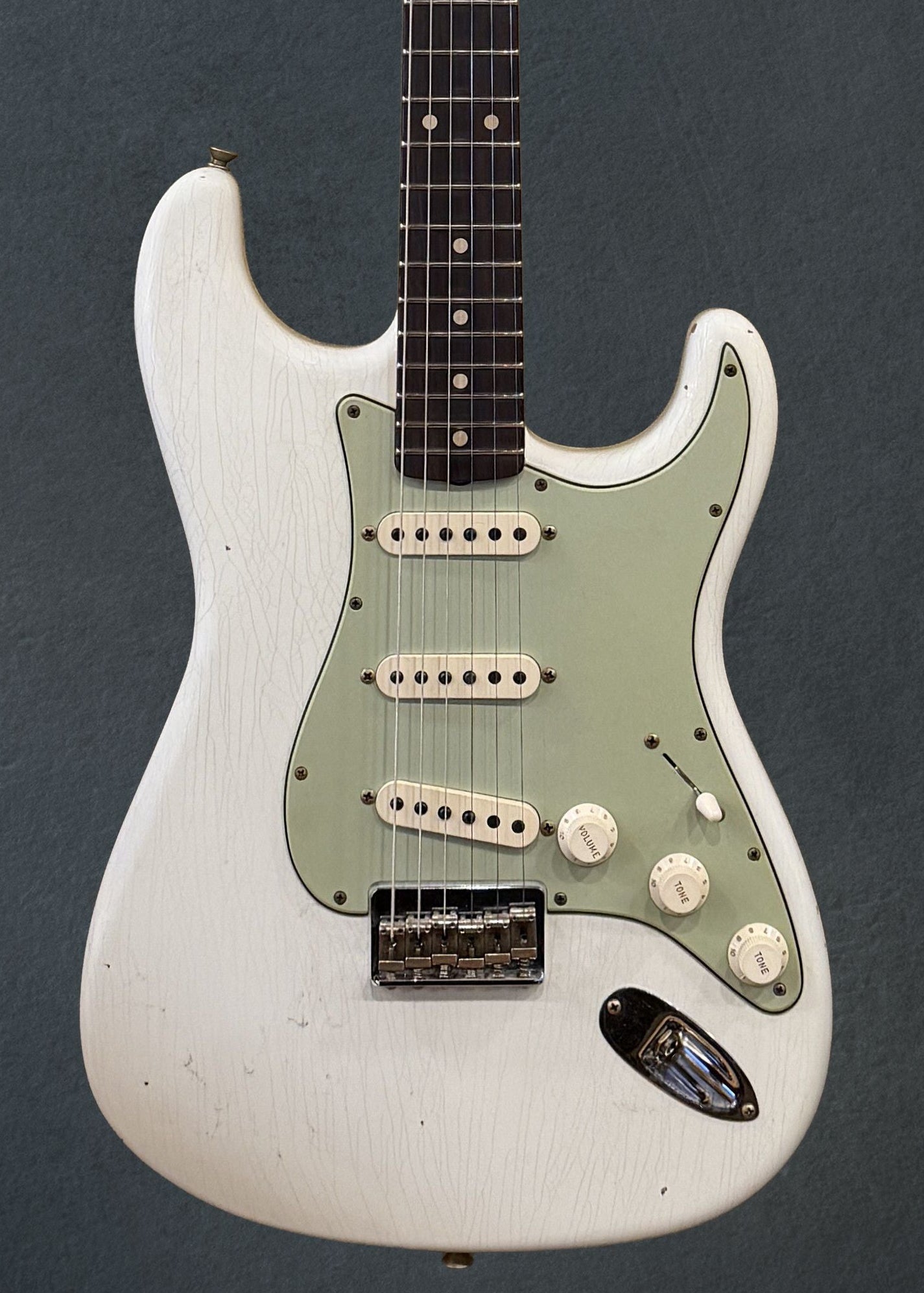1960 Journeyman Relic Hardtail Stratocaster - Aged Olympic White