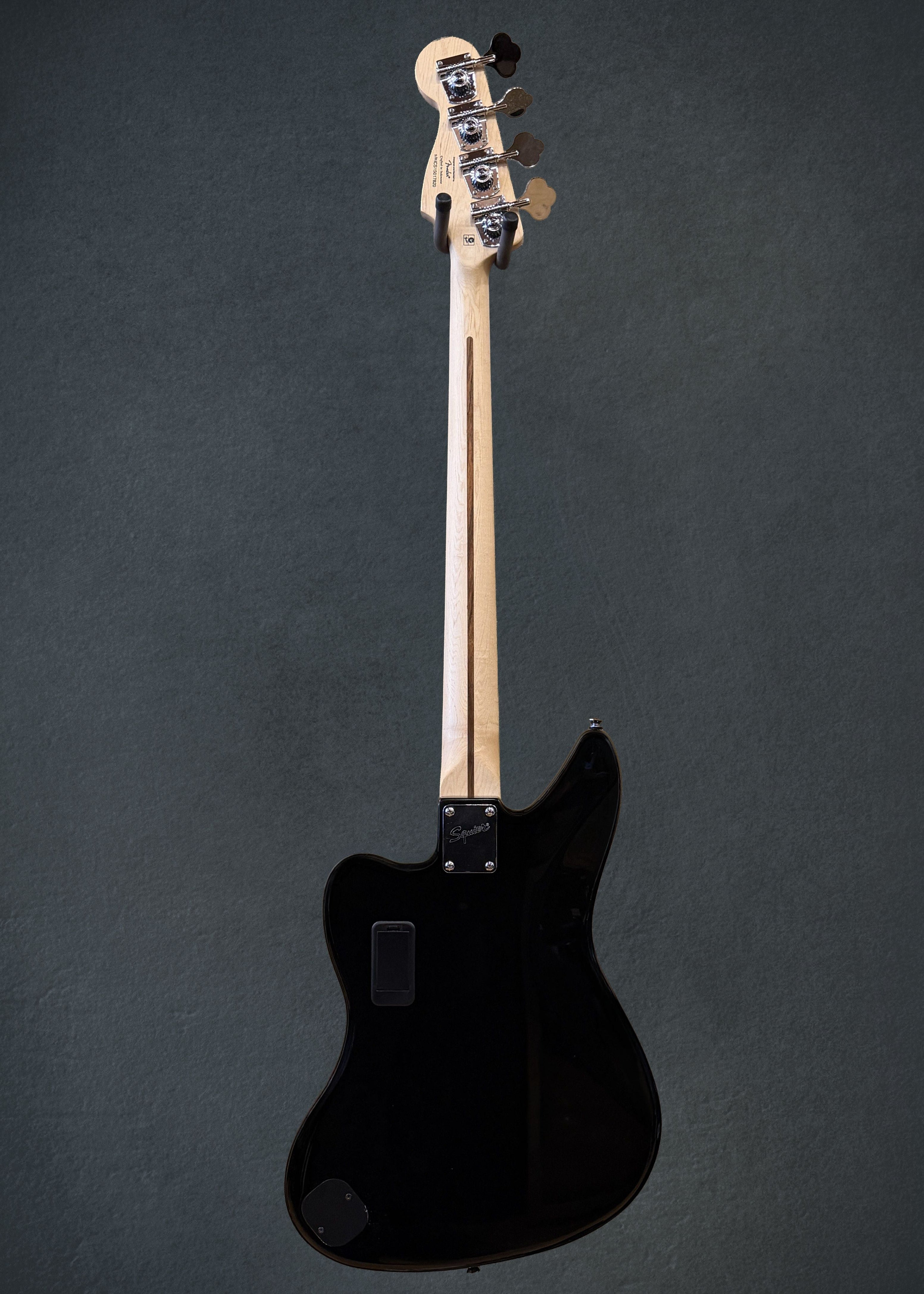 Used Vintage Modified Jaguar® Bass Special '15 – Dave's Guitar Shop