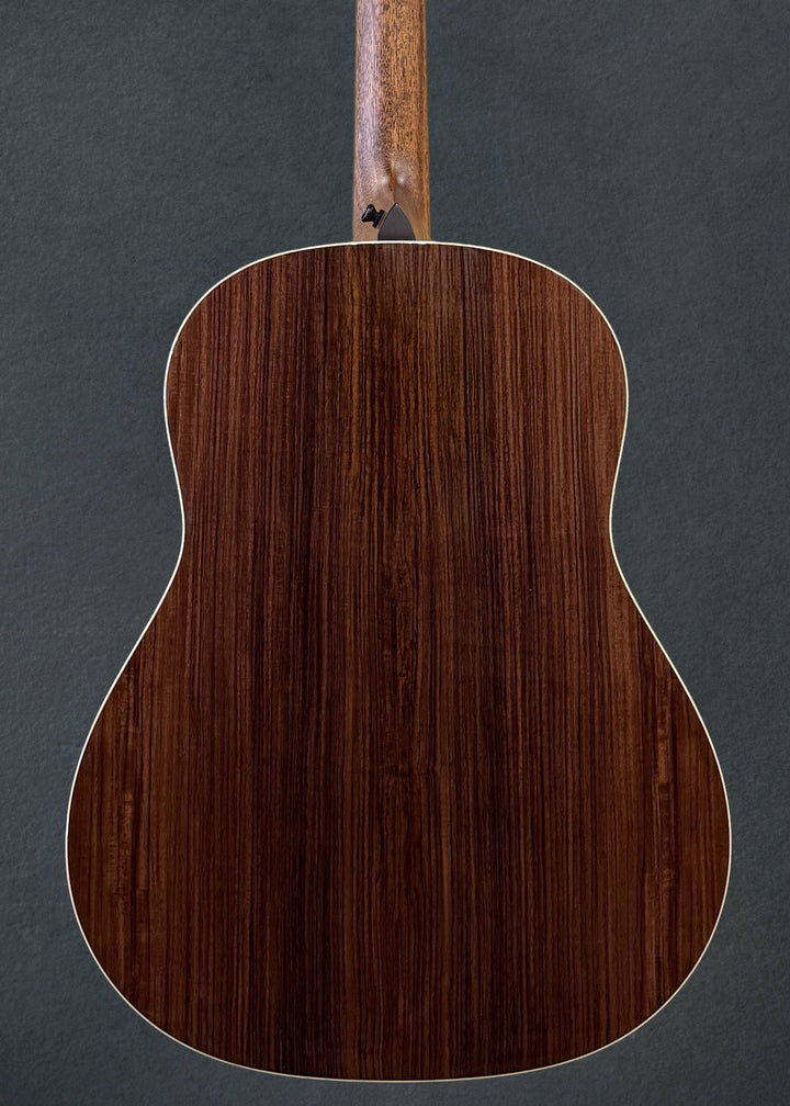 Gold Label 717E Blacktop