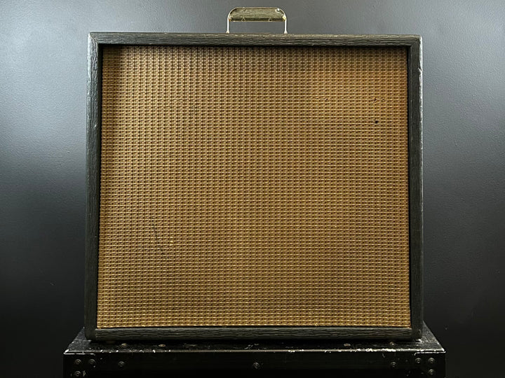 M216-RVT 1x15" Combo, 1963