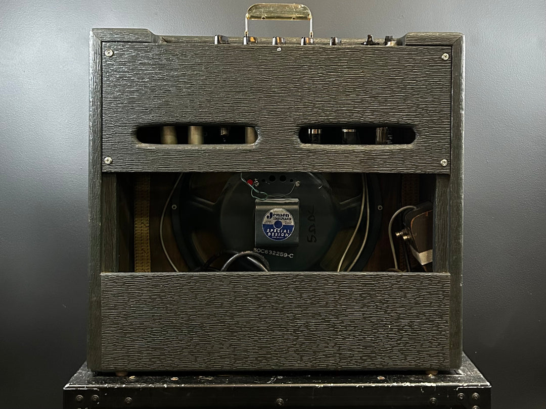 M216-RVT 1x15" Combo, 1963