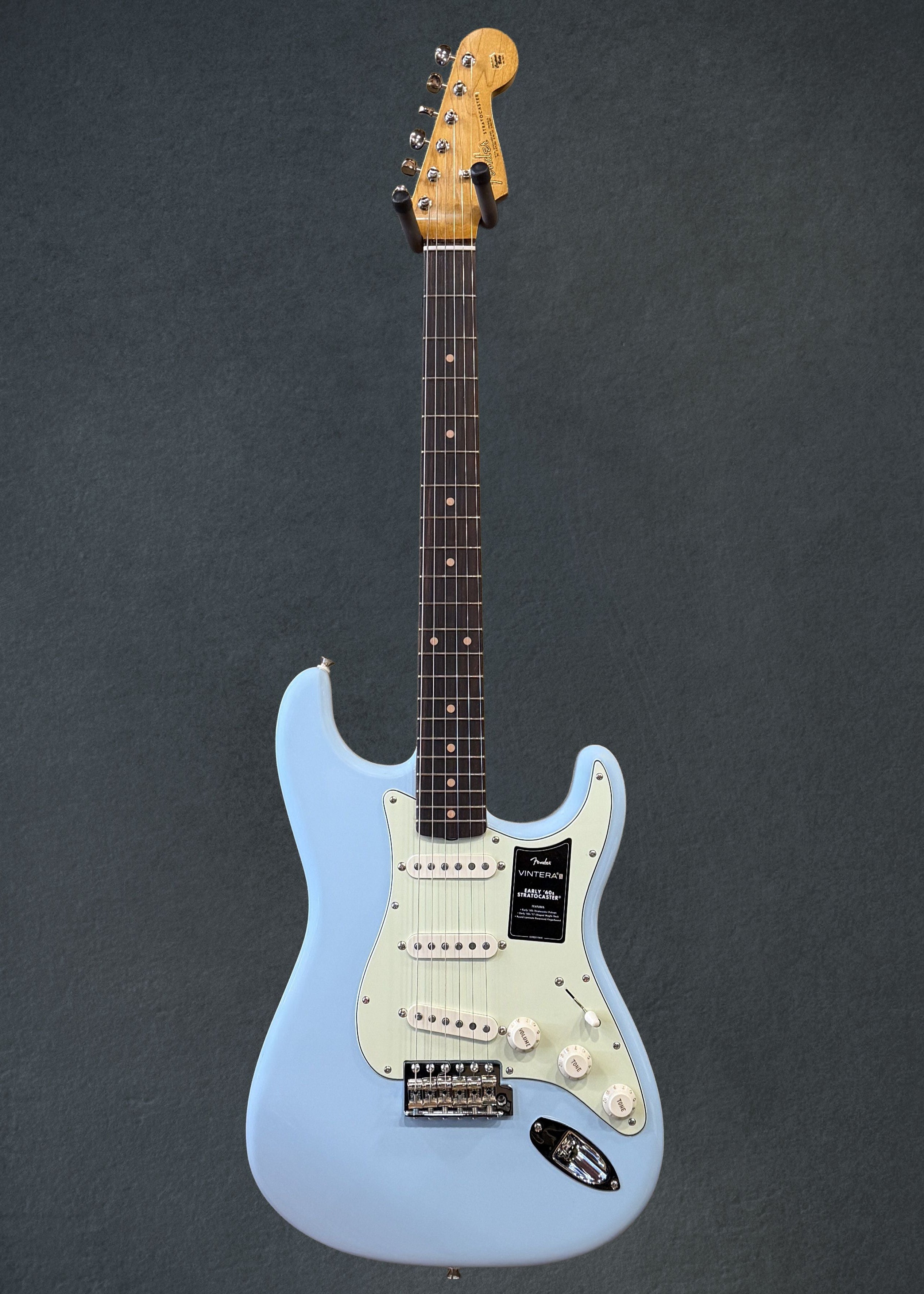 Vintera III Early '60s Stratocaster - Sonic Blue – Dave's Guitar Shop