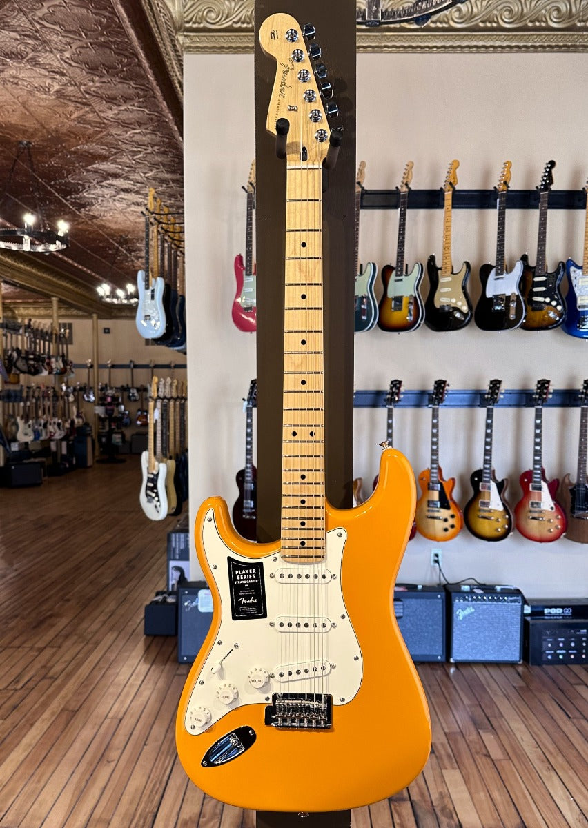 PLAYER STRATOCASTER® LEFT-HANDED