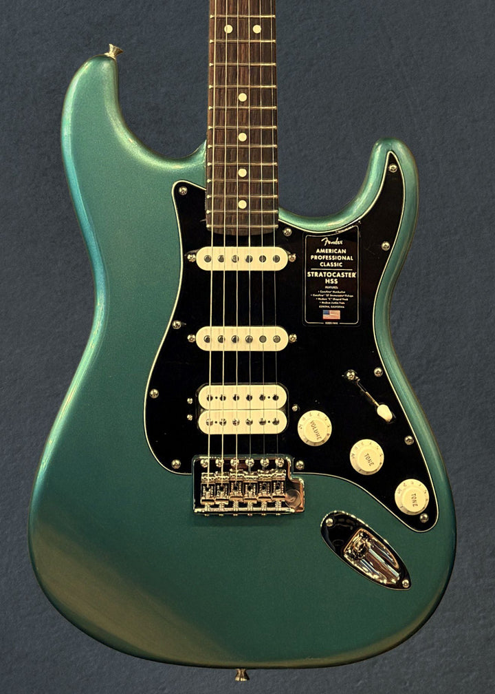 American Professional Classic Stratocaster HSS - Faded Sherwood Green Metallic
