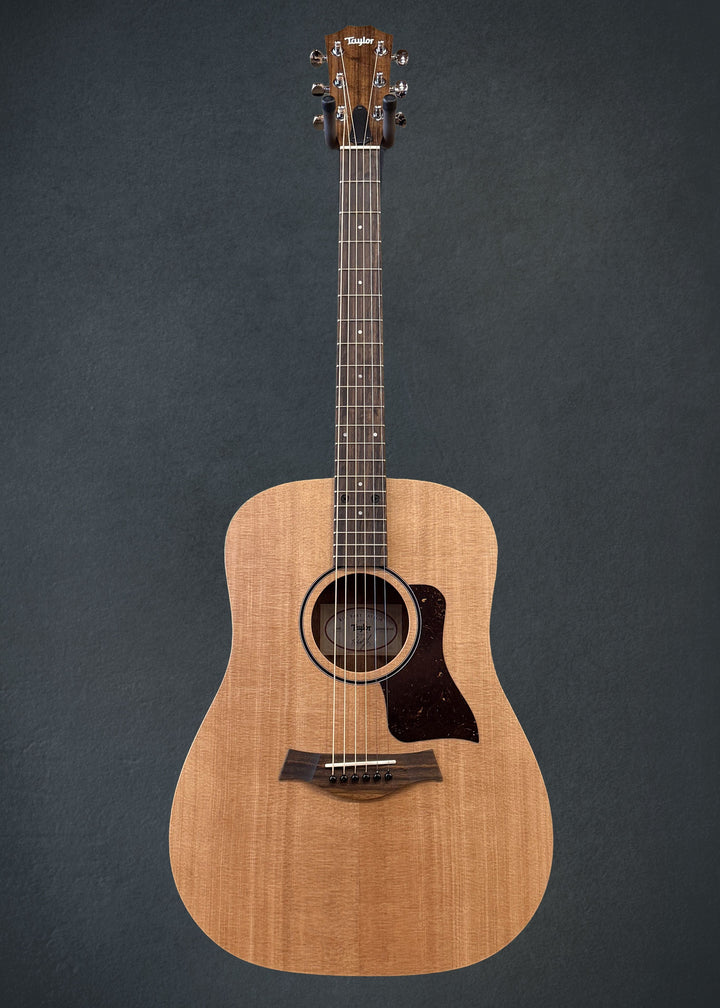 Used Big Baby Taylor (BBT) &