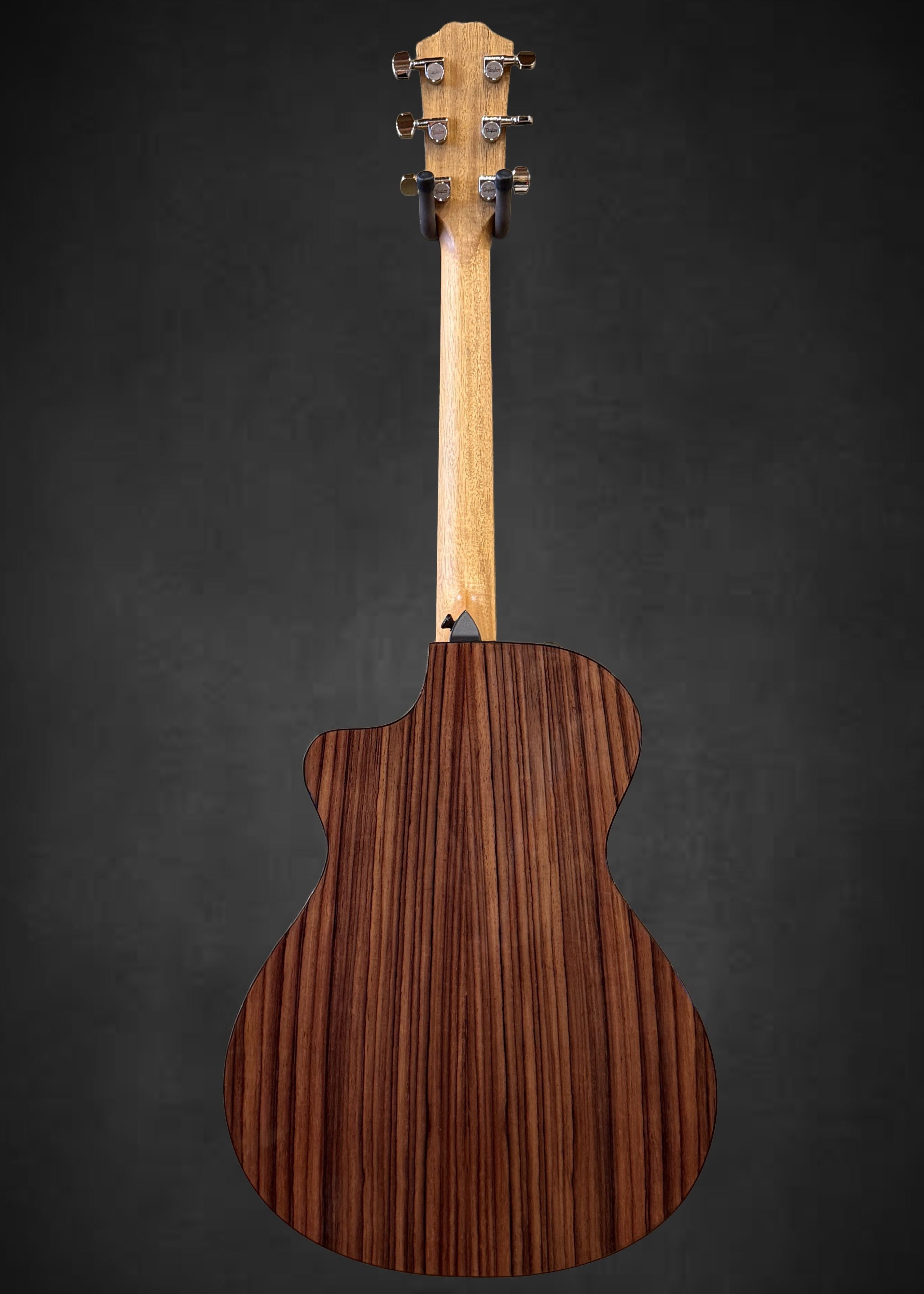 Used 214CE Plus '26 – Dave's Guitar Shop