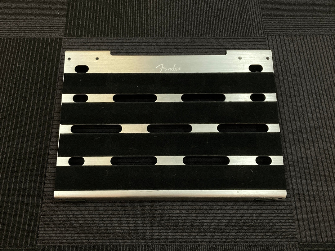fender professional pedal board small USED Professional Small Pedalboard, Recent – Dave's Guitar Shop