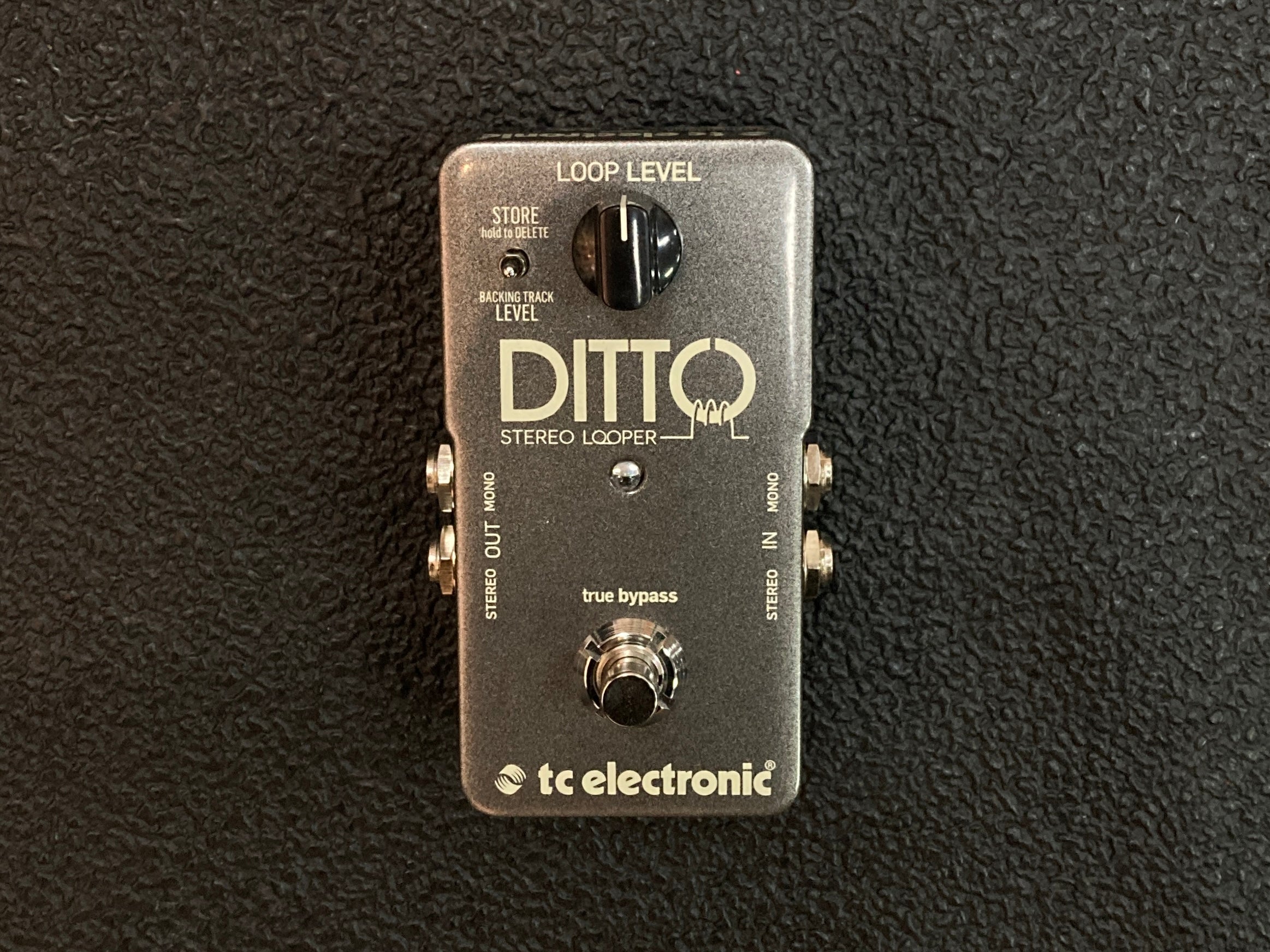 Ditto Stereo Looper, Recent – Dave's Guitar Shop Ditto Stereo Looper, Recent – Dave's Guitar Shop