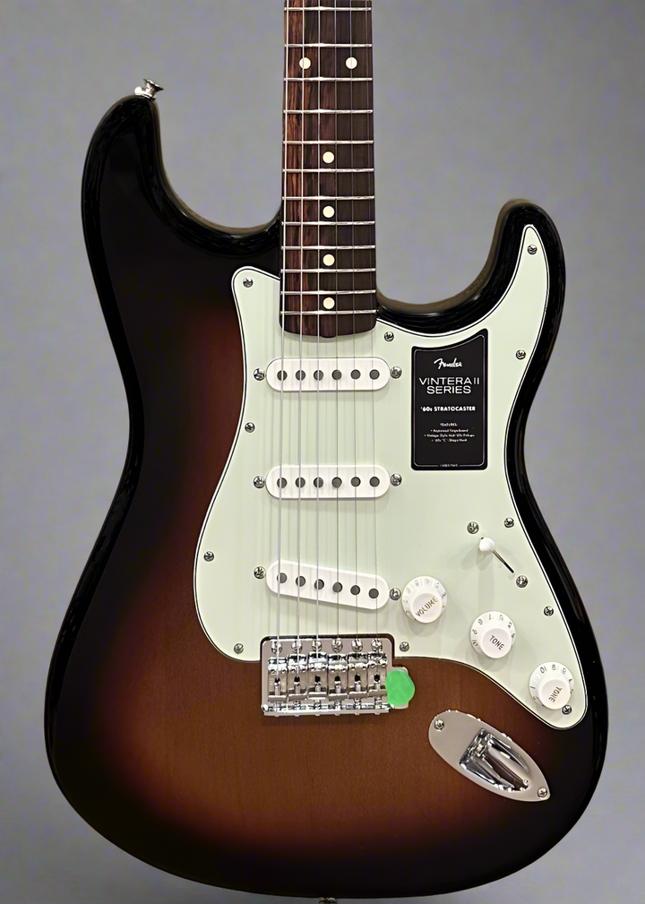 Vintera II 60's Stratocaster - 3 Color Sunburst