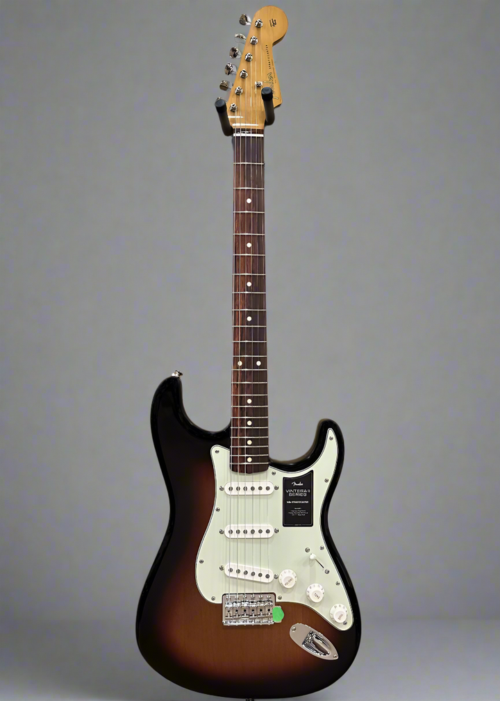 Vintera II 60's Stratocaster - 3 Color Sunburst