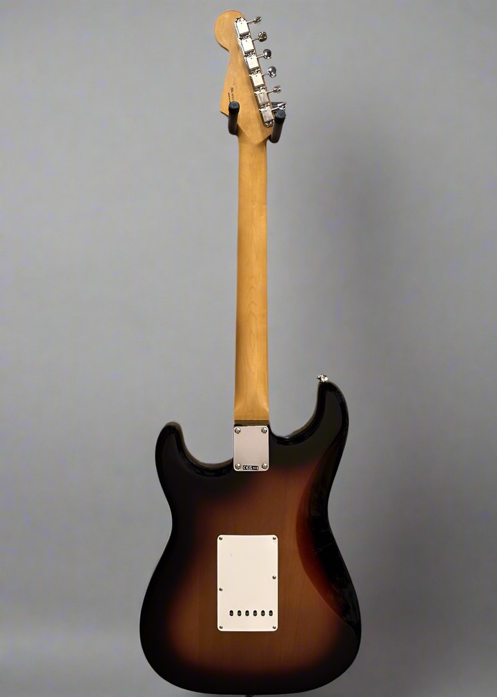 Vintera II 60's Stratocaster - 3 Color Sunburst