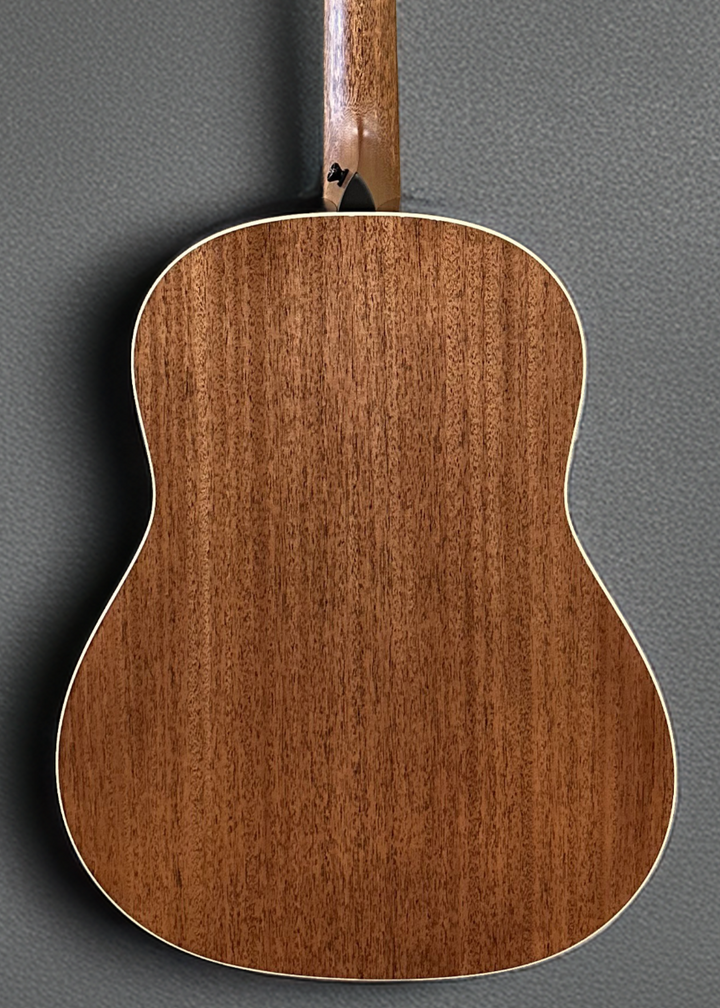 Gold Label 517E Blacktop