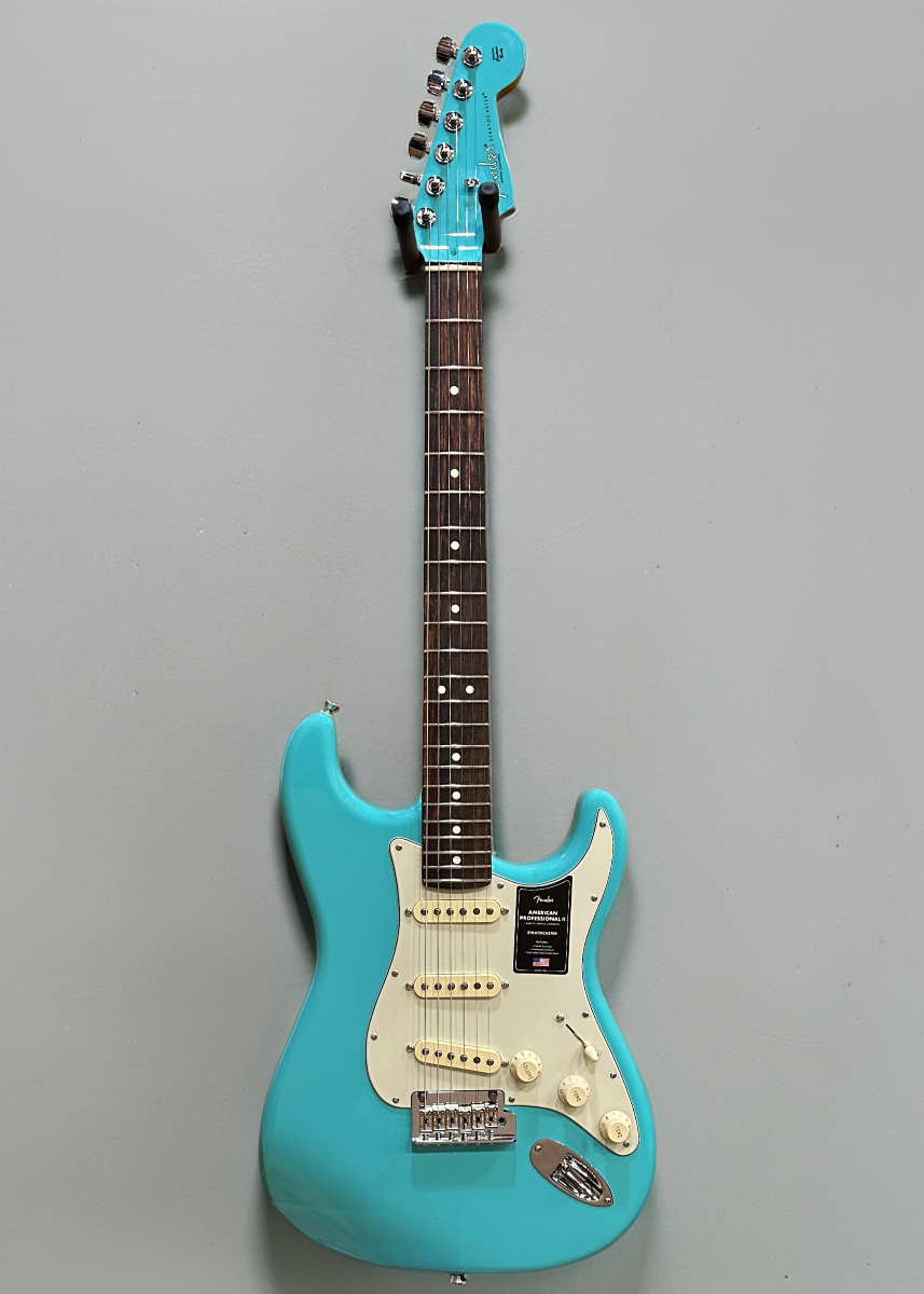 Dave's Guitar Shop Limited Edition American Professional II Stratocaster - Seafoam Green
