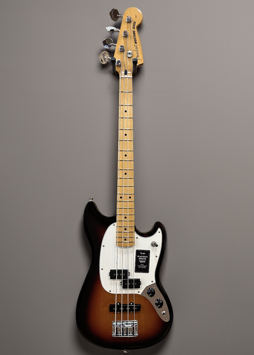 Player II Mustang Bass PJ - 3 Color Sunburst w/Maple
