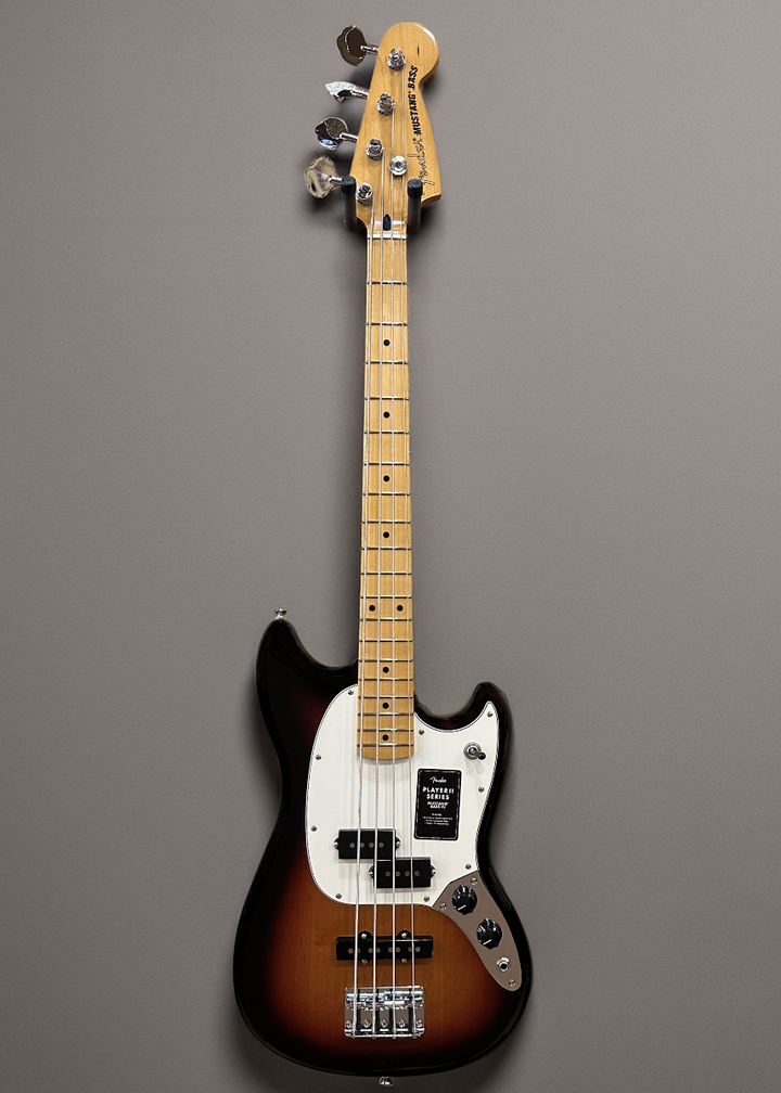 Player II Mustang Bass PJ - 3 Color Sunburst w/Maple