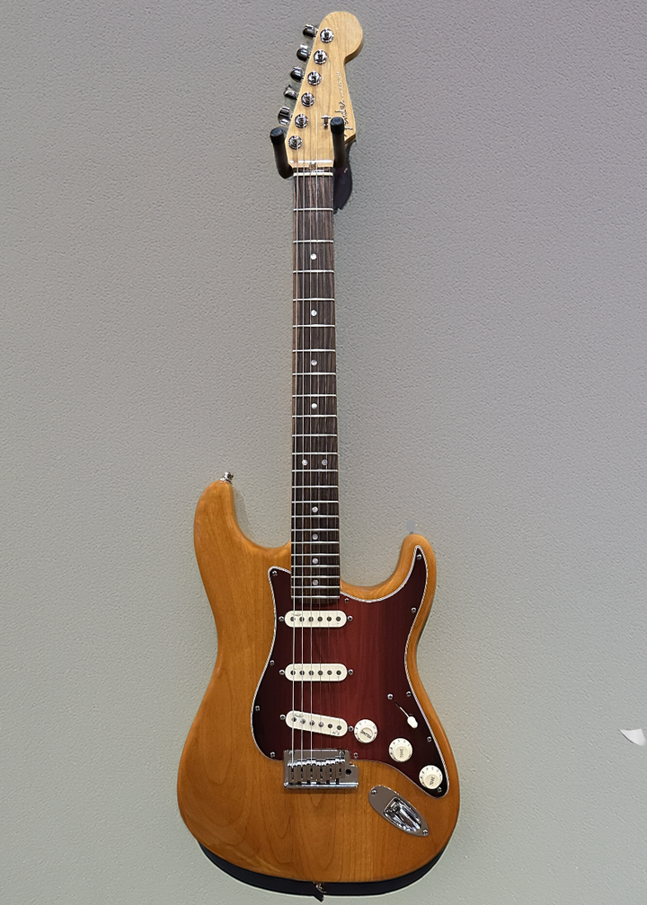 Used American Deluxe Stratocaster '10