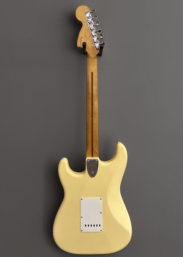 Vintera II 70's Stratocaster - Vintage White