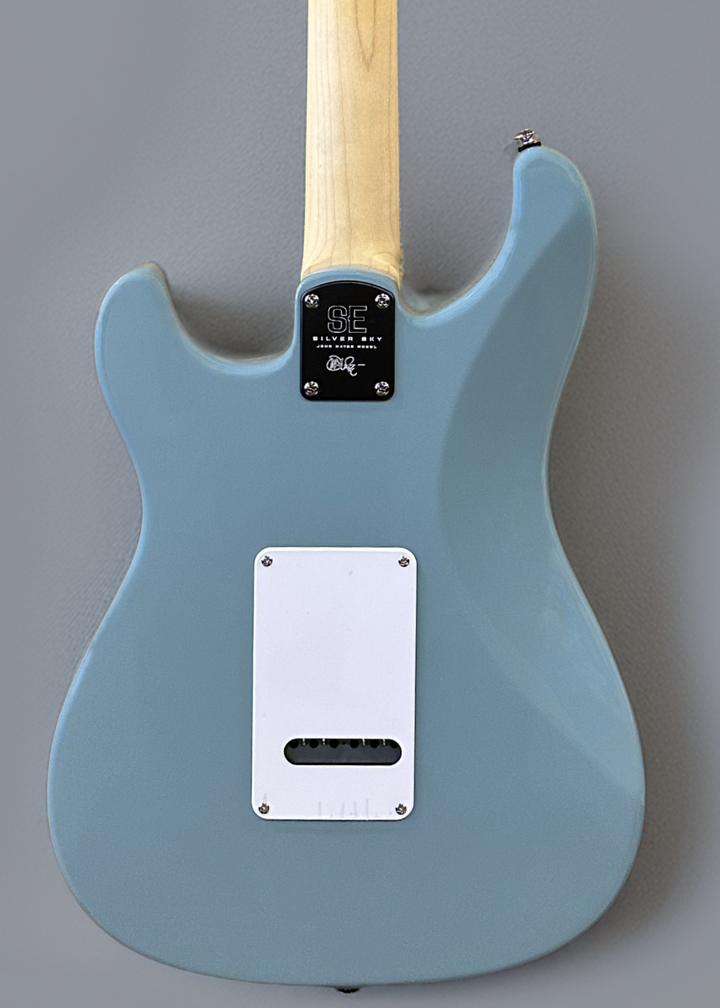 SE Silver Sky w/Rosewood, '24