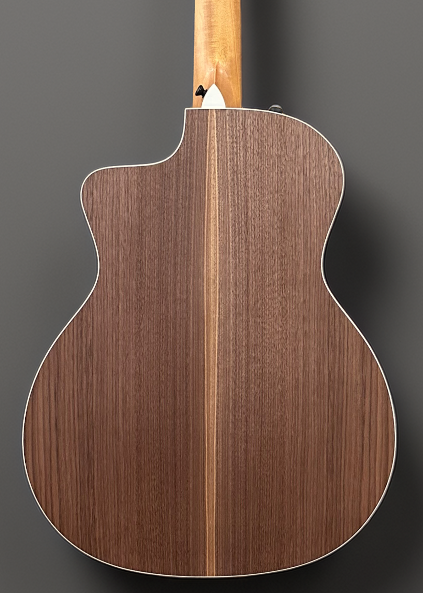 214CE-N Walnut '25