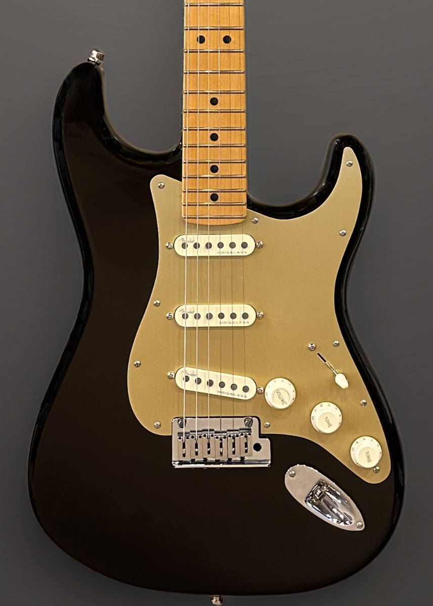 American Ultra Stratocaster – Texas Tea w/Maple