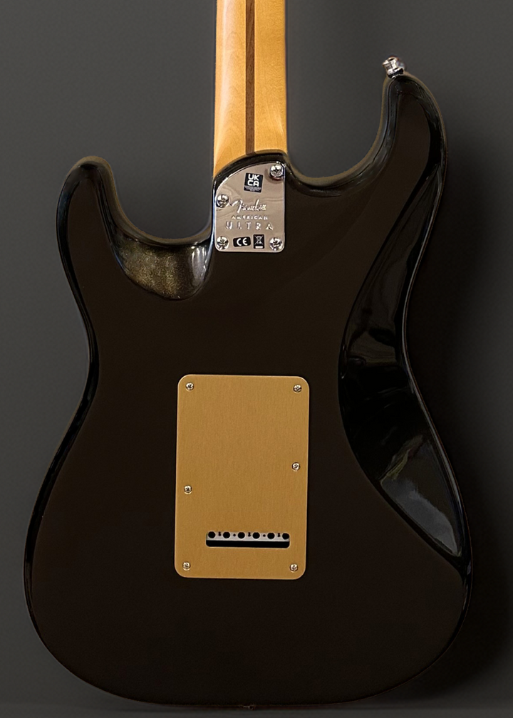American Ultra Stratocaster – Texas Tea w/Maple