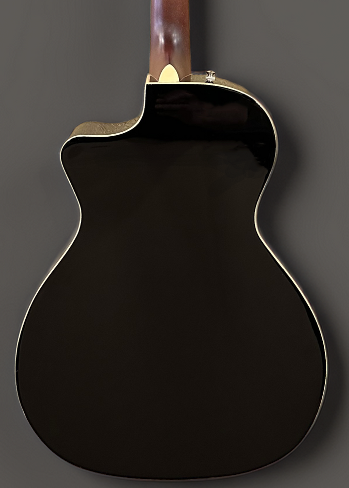 Used Kingman™ Bass, Walnut Fingerboard '24