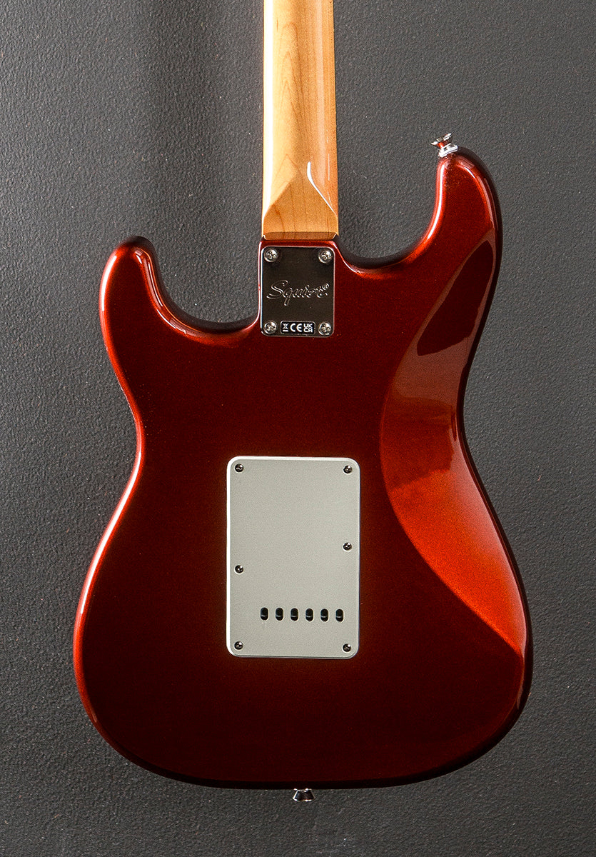 Classic Vibe 60’s Stratocaster - Candy Apple Red