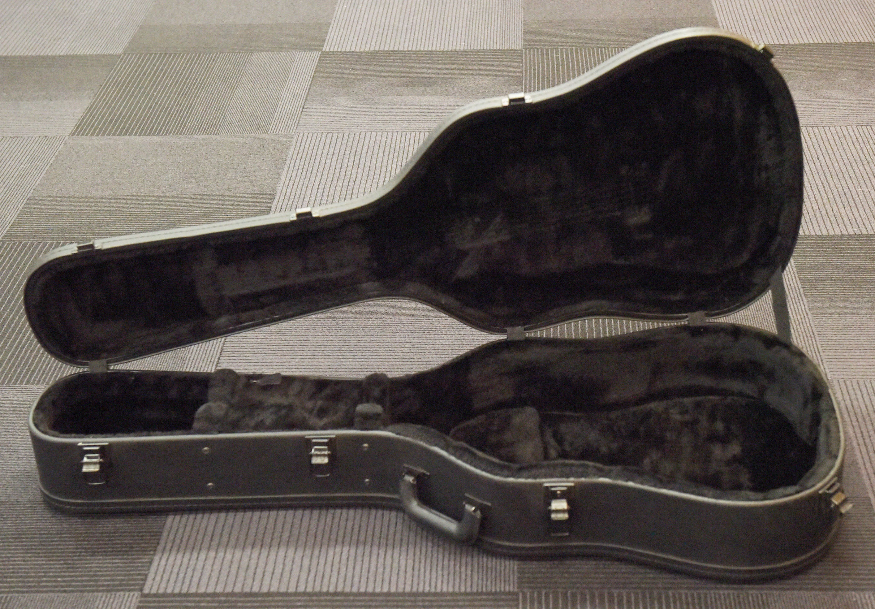 J-45 Modern Case - Black, Recent – Dave's Guitar Shop