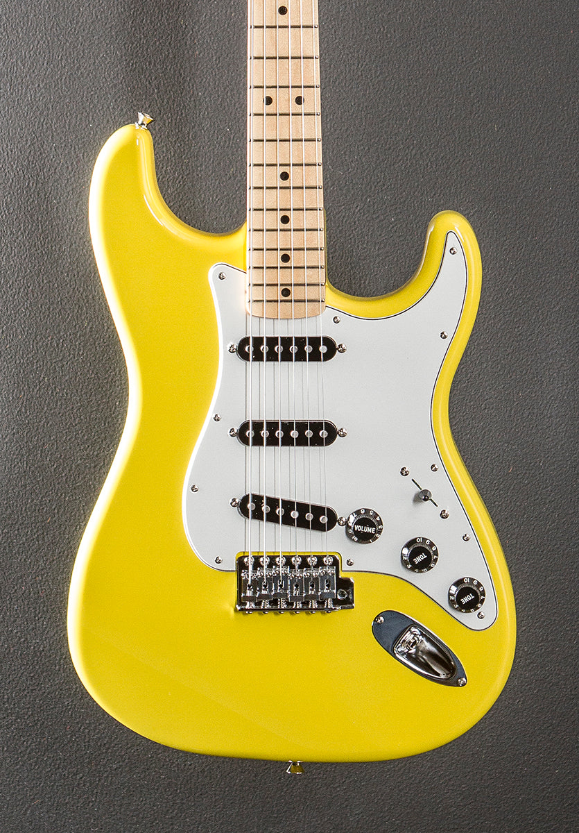 Used MIJ Limited International Color Strat '23