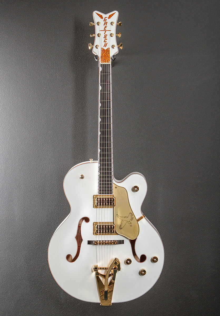 G6136TG Players Edition Falcon Hollow Body w/String-thru Bigsby - White