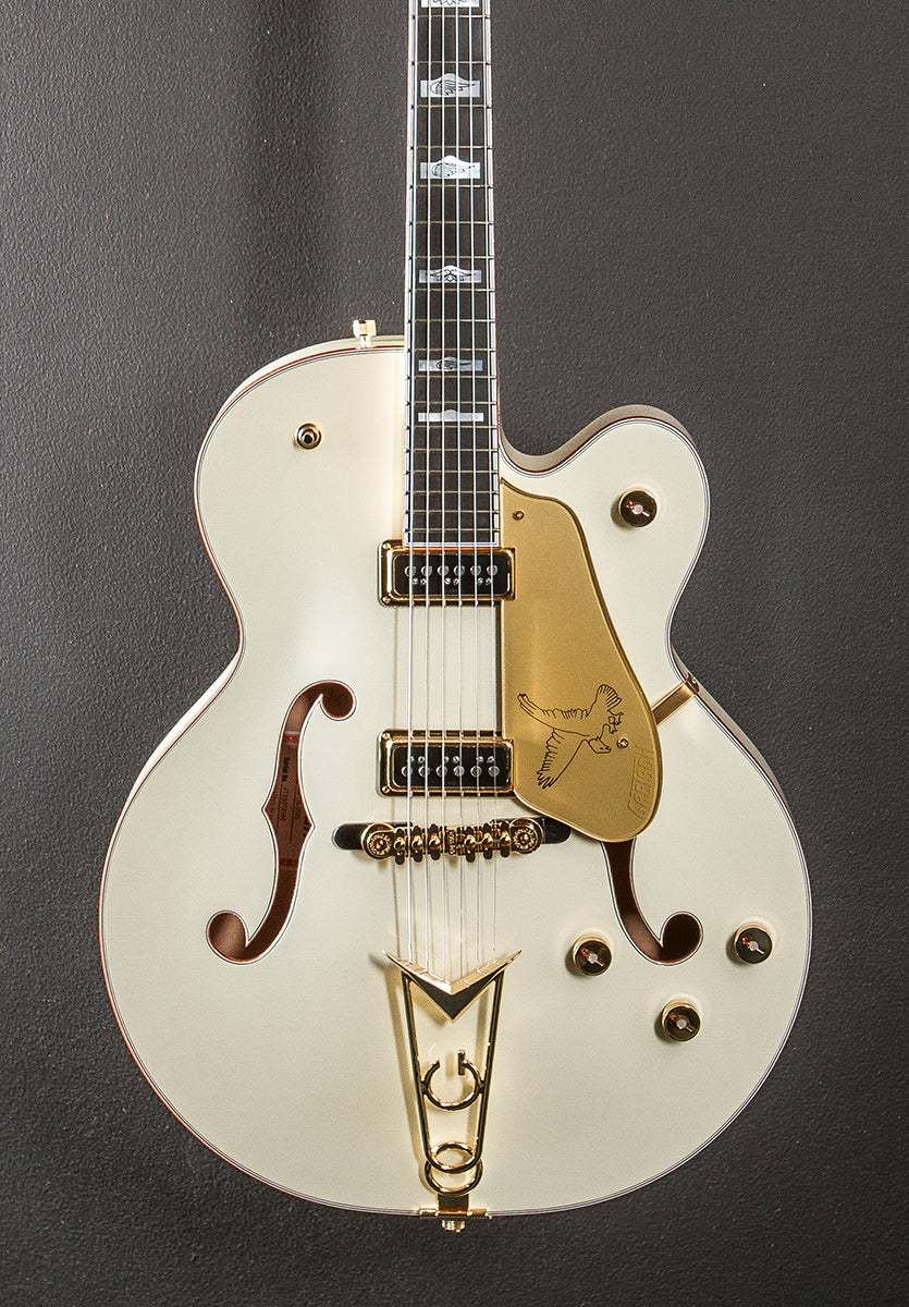 G6136-55 Vintage Select Edition '55 Falcon Hollow Body w/Cadillac Tailpiece