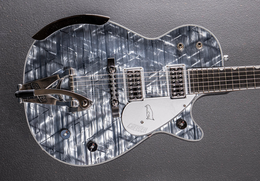 G6134T-58 Limited Edition Penguin w/String-Thru Bigsby – Dave's