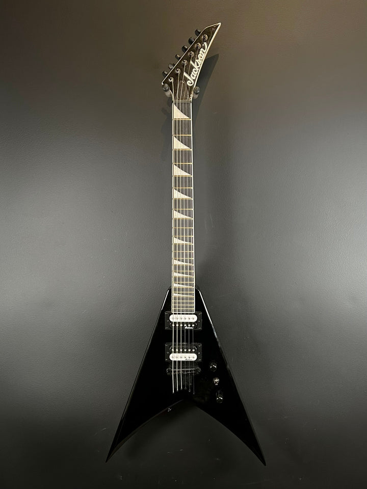 JS Series JS32T King V, Recent