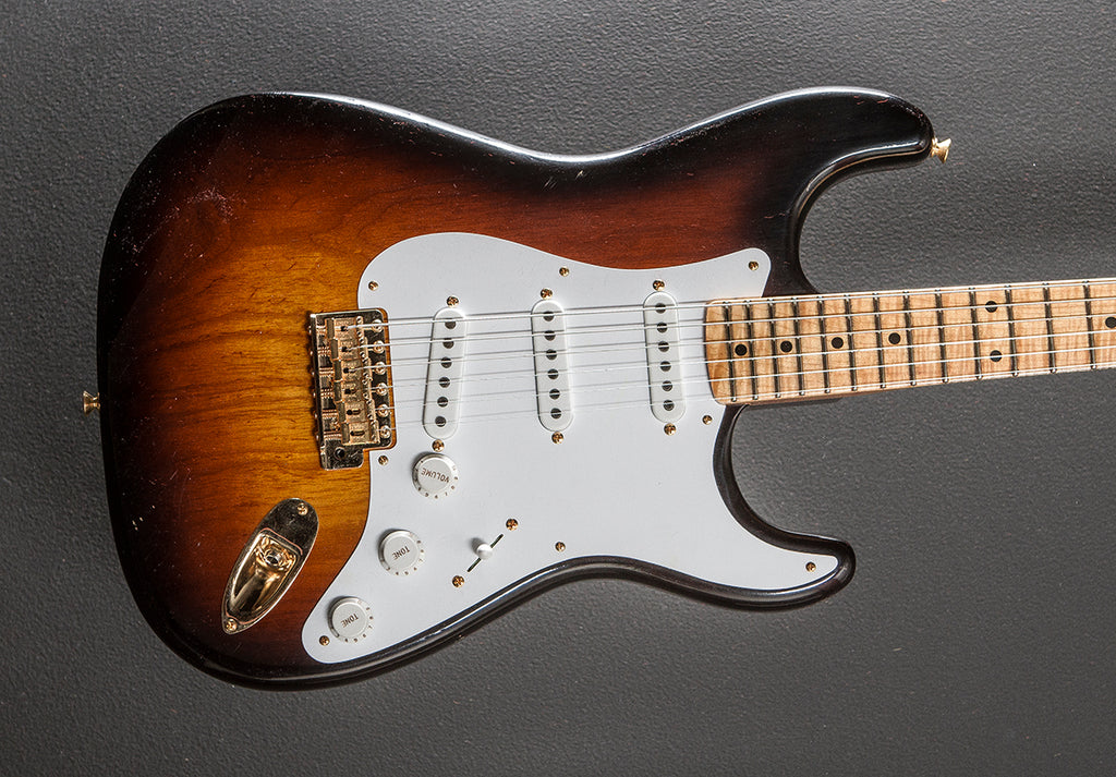 Used Limited Edition 70th Anniversary 1954 Journeyman Relic Strat