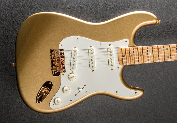 Used Limited Edition 70th Anniversary NOS Strat '24