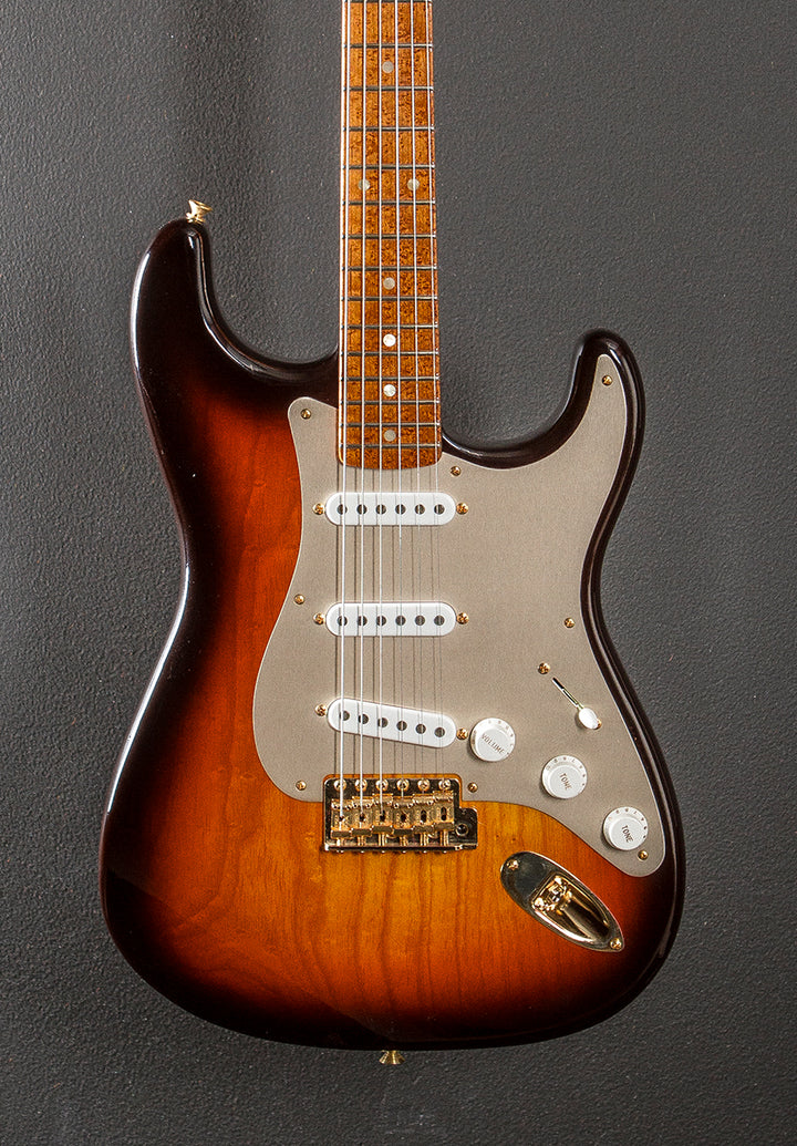 Limited Edition 70th Anniversary 1954 Deluxe Closet Classic Strat