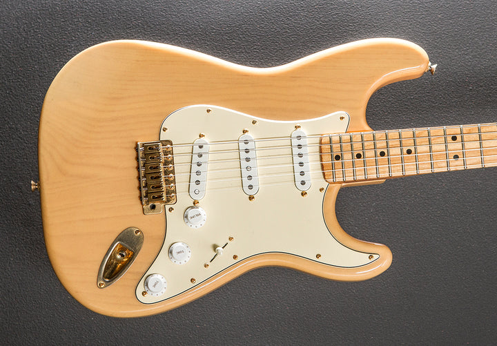 Strat, Recent