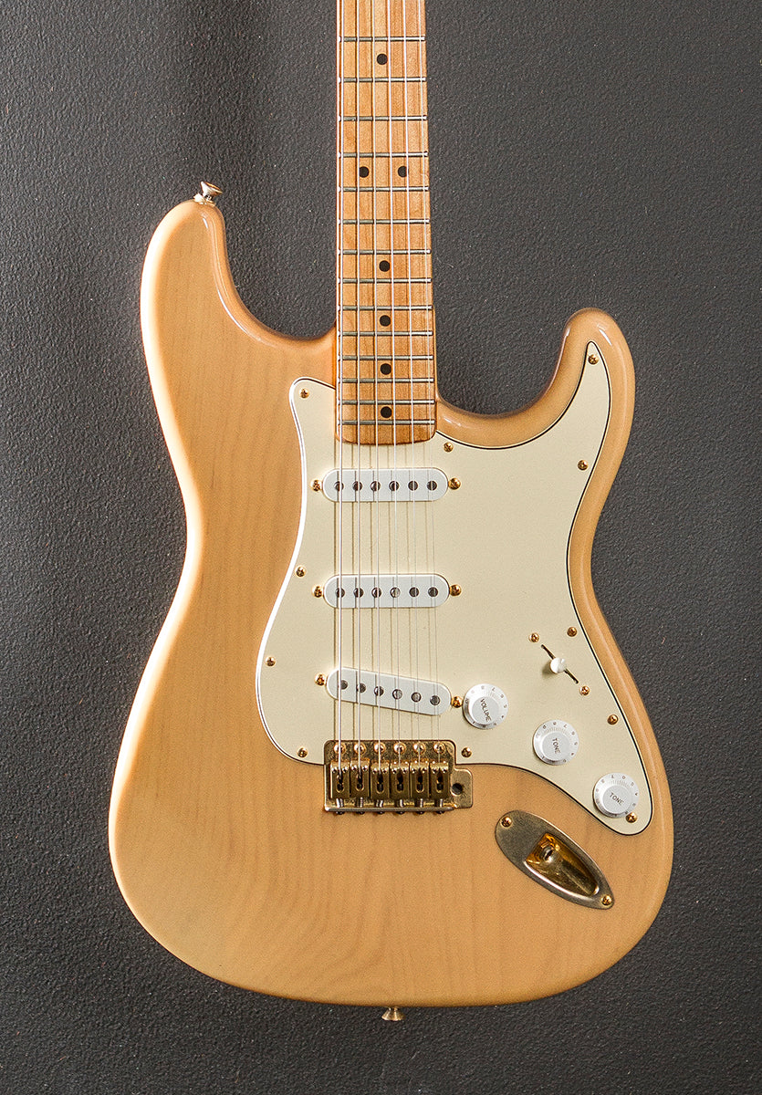 Strat, Recent
