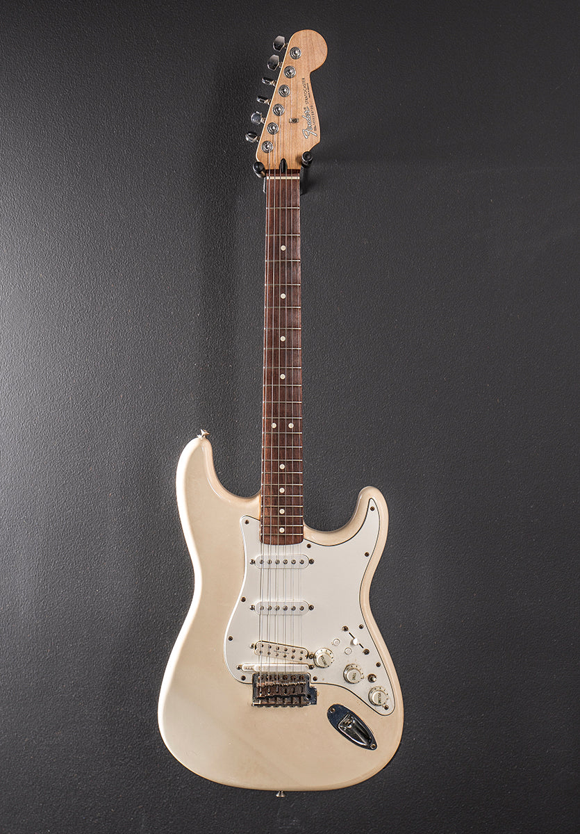 Used Standard Roland Ready Strat &