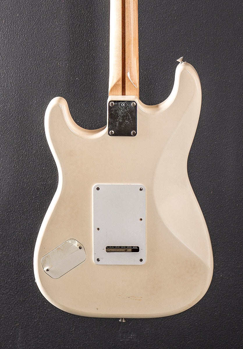 Used Standard Roland Ready Strat &