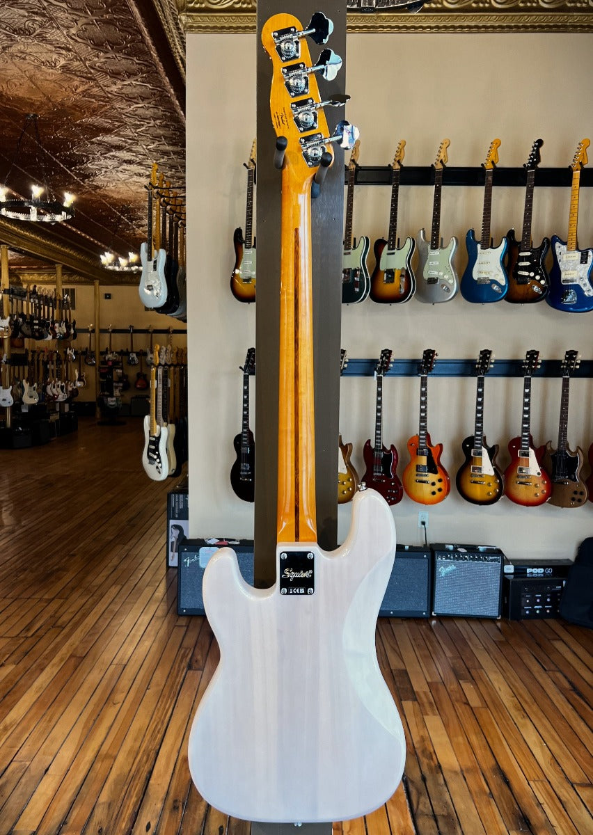 CLASSIC VIBE '50S PRECISION BASS®