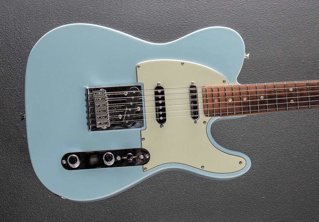 Used Deluxe Nashville Tele &